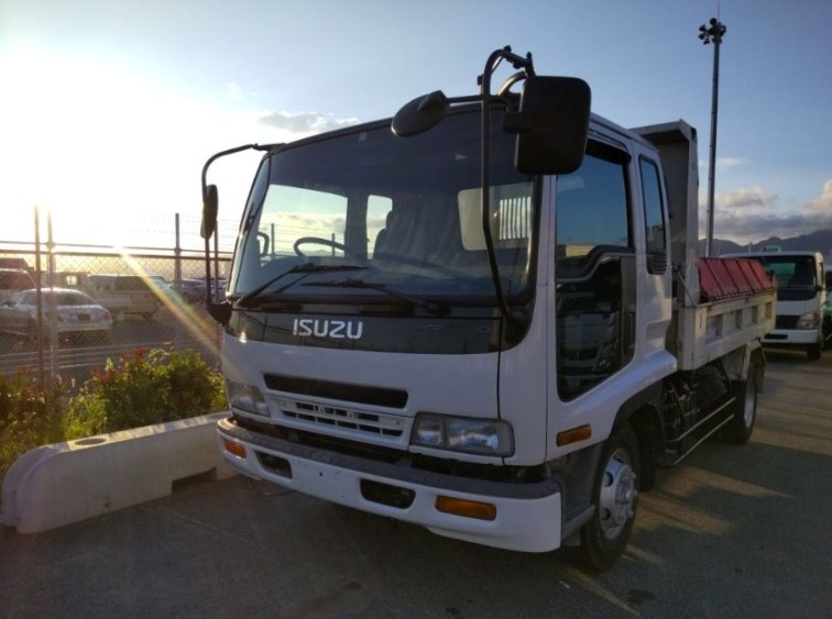 ISUZU FORWARD DUMP